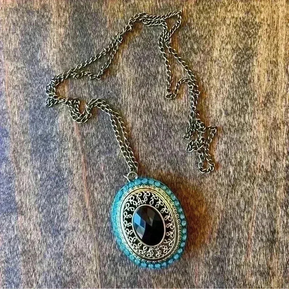 Statement Necklace in Turquoise Gems and Brass Design Deep Purple Gem - Picture 3 of 7